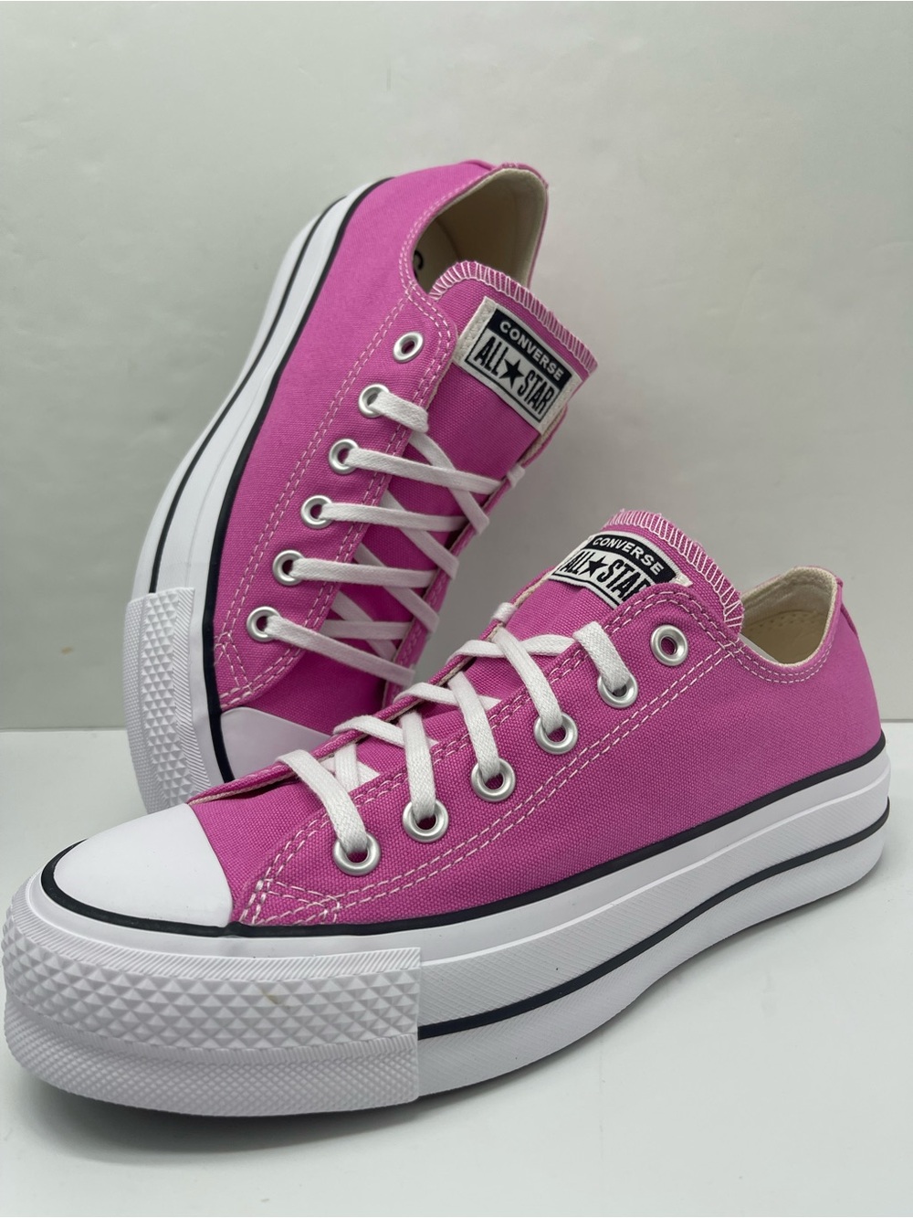 Converse CTAS Lift Ox Platform Sneakers Shocking Orchid White Black A16104F NWT - Picture 14 of 16